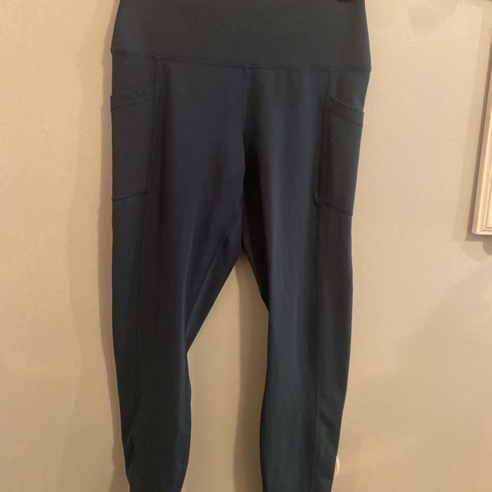 90 degree by Reflex Navy Blue 7/8 Leggings with pockets